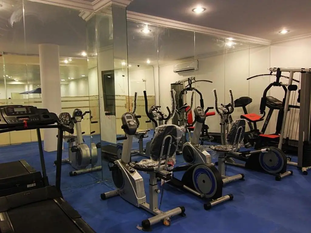 Flora Hotel Suites 9