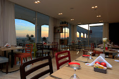 Restaurant near Flora Hotel Suites